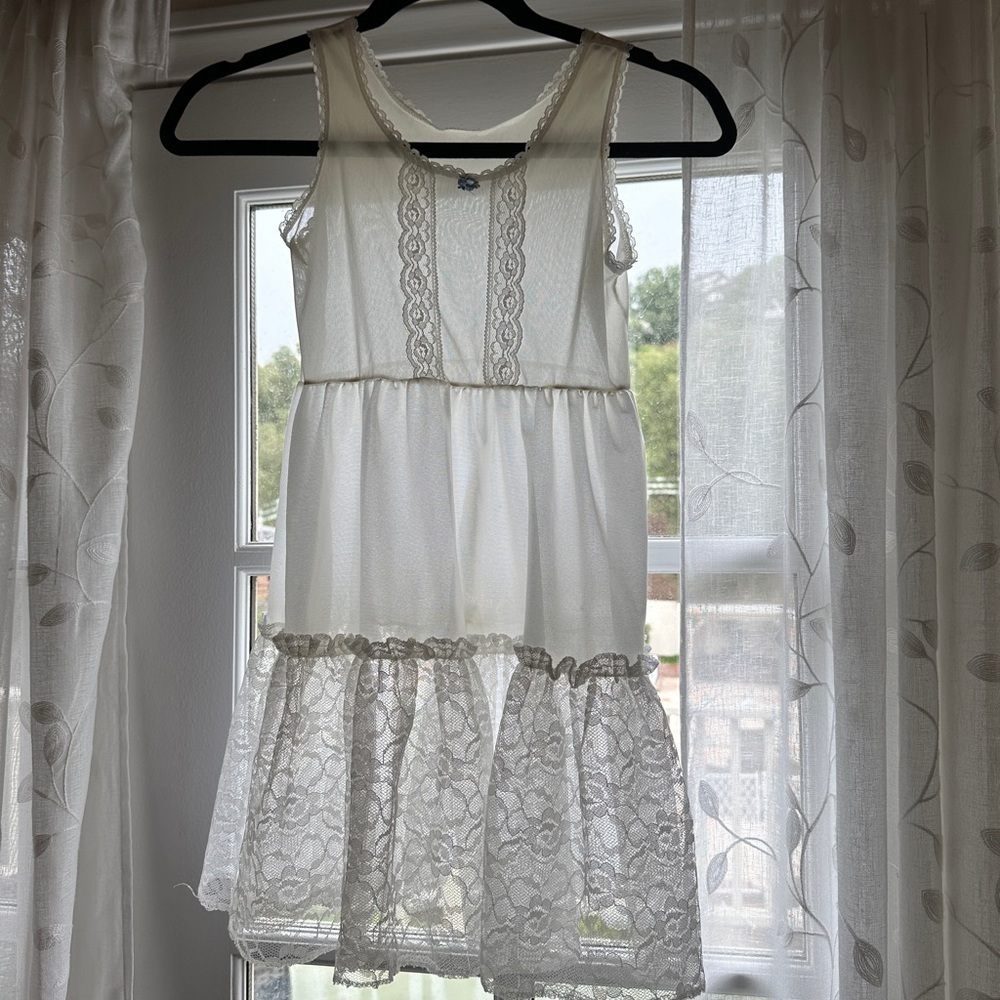 Girls vintage slip